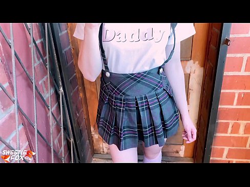 ❤️ 여학생은 그녀의 거시기를 깊이 빨고 수업 ​​대신 성교합니다. ❤ 고급 포르노 우리 ❌️